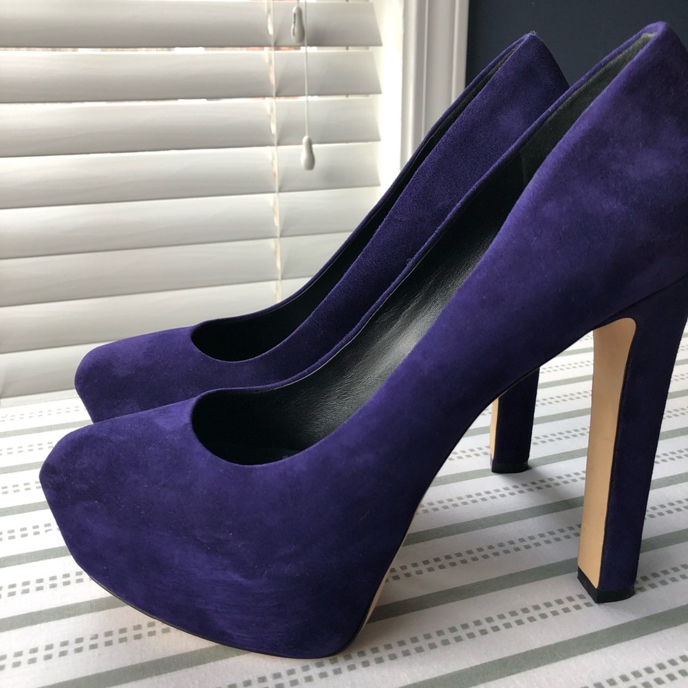 B Brian Atwood Sanita Suede Pumps